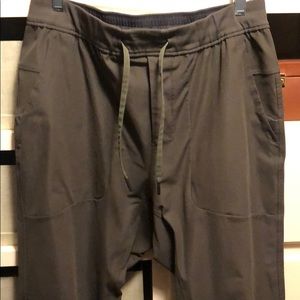 Men’s lulu lemon joggers